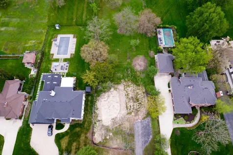 7725 South Drew Avenue Burr Ridge IL 60527