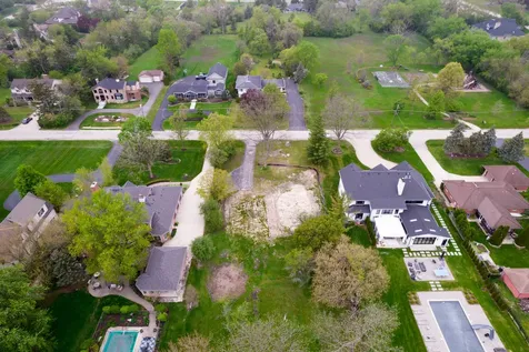 7725 South Drew Avenue Burr Ridge IL 60527