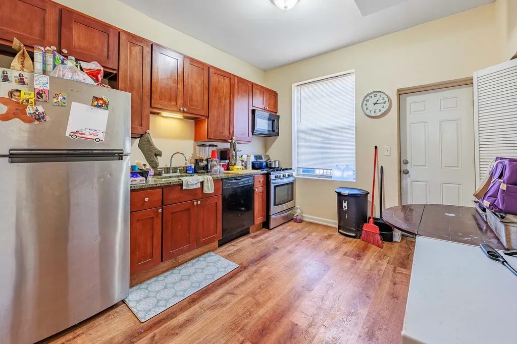 2822 West Flournoy Street Chicago IL 60612