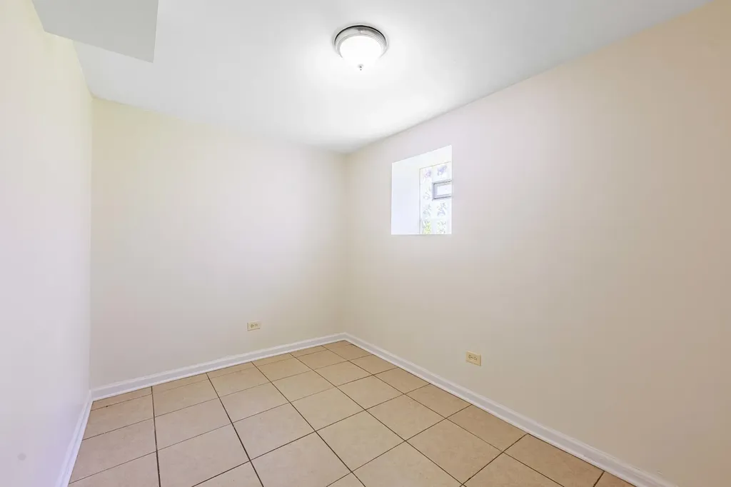 2822 West Flournoy Street Chicago IL 60612