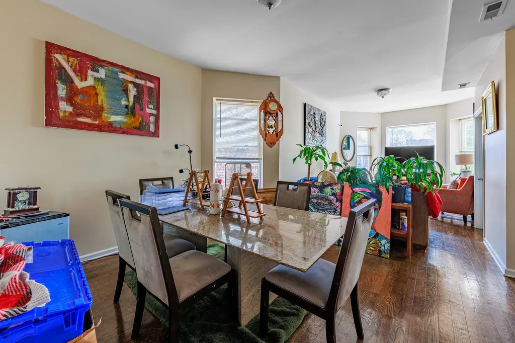 2822 West Flournoy Street Chicago IL 60612