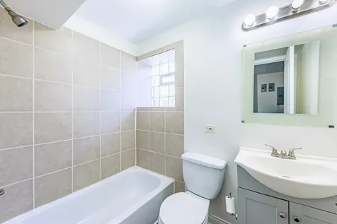 2822 West Flournoy Street Chicago IL 60612