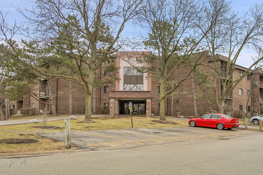 1002 Castilian Court Glenview IL 60025