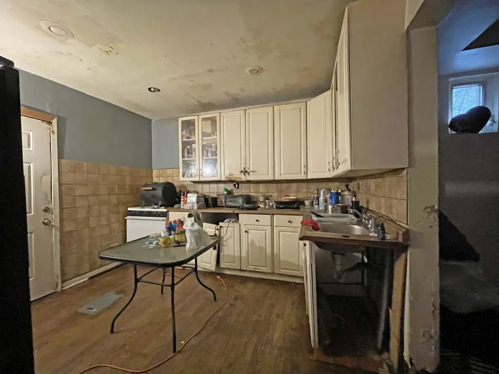 4930 West Adams Street Chicago IL 60644