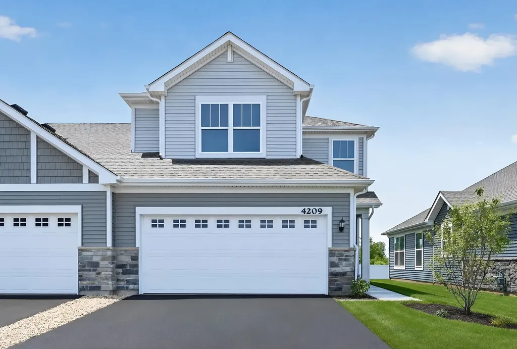 4209 Meadowridge Road Woodstock IL 60098