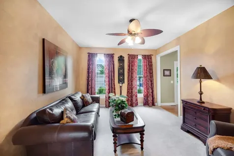 852 Sunrise Drive South Elgin IL 60177