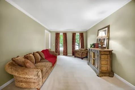 852 Sunrise Drive South Elgin IL 60177