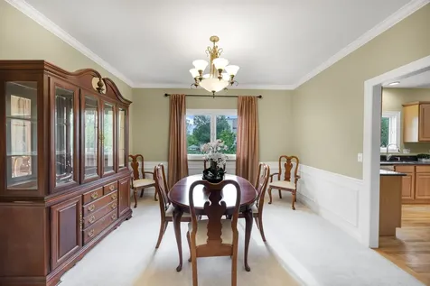 852 Sunrise Drive South Elgin IL 60177