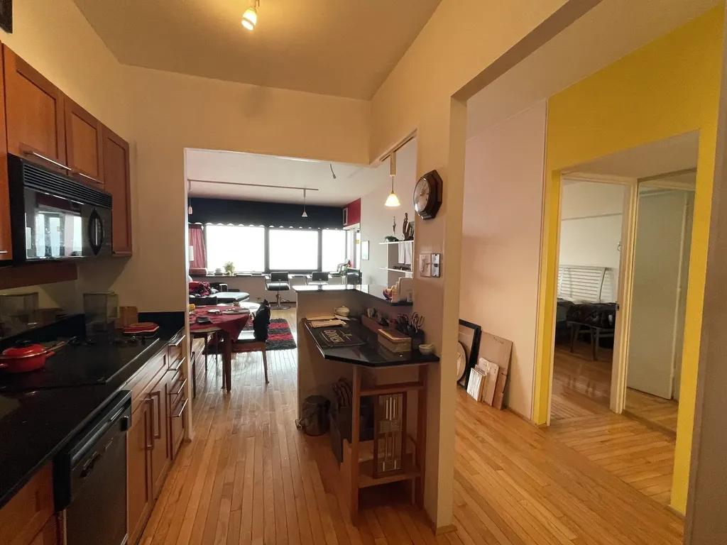 175 East Delaware Place Chicago IL 60611