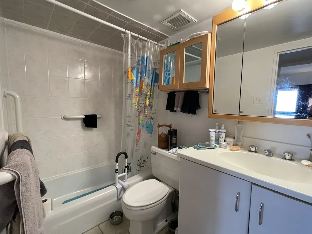 175 East Delaware Place Chicago IL 60611