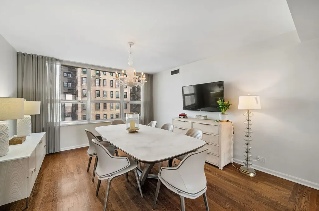 1515 North Astor Street Chicago IL 60610