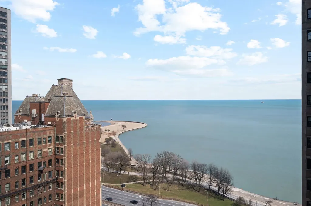 1515 North Astor Street Chicago IL 60610
