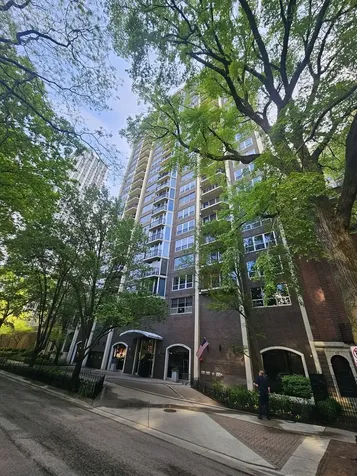1515 North Astor Street Chicago IL 60610