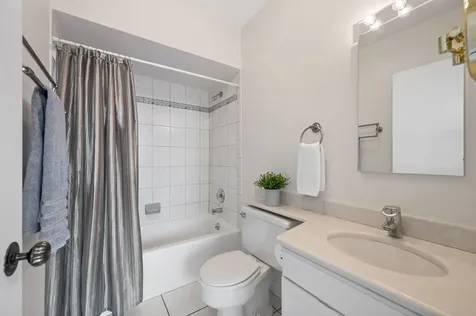 1515 North Astor Street Chicago IL 60610