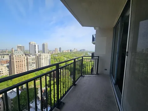 1515 North Astor Street Chicago IL 60610