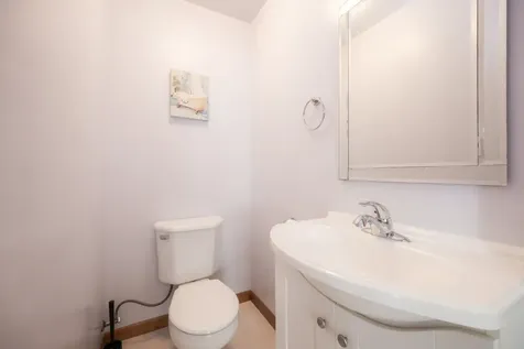 4429 West 87th Street Hometown IL 60456