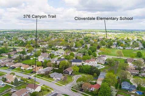 376 Canyon Trail Carol Stream IL 60188