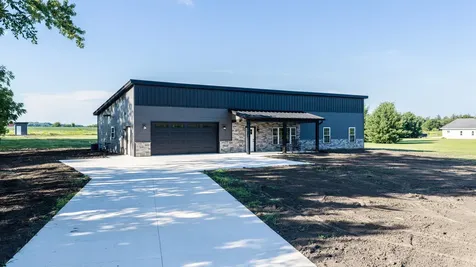 1854 West Backbone Road Princeton IL 61356