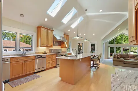 225 Spruce Road Northbrook IL 60062