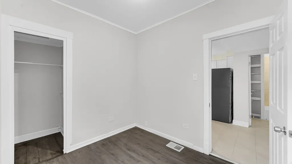 1114 North Waller Avenue Chicago IL 60651