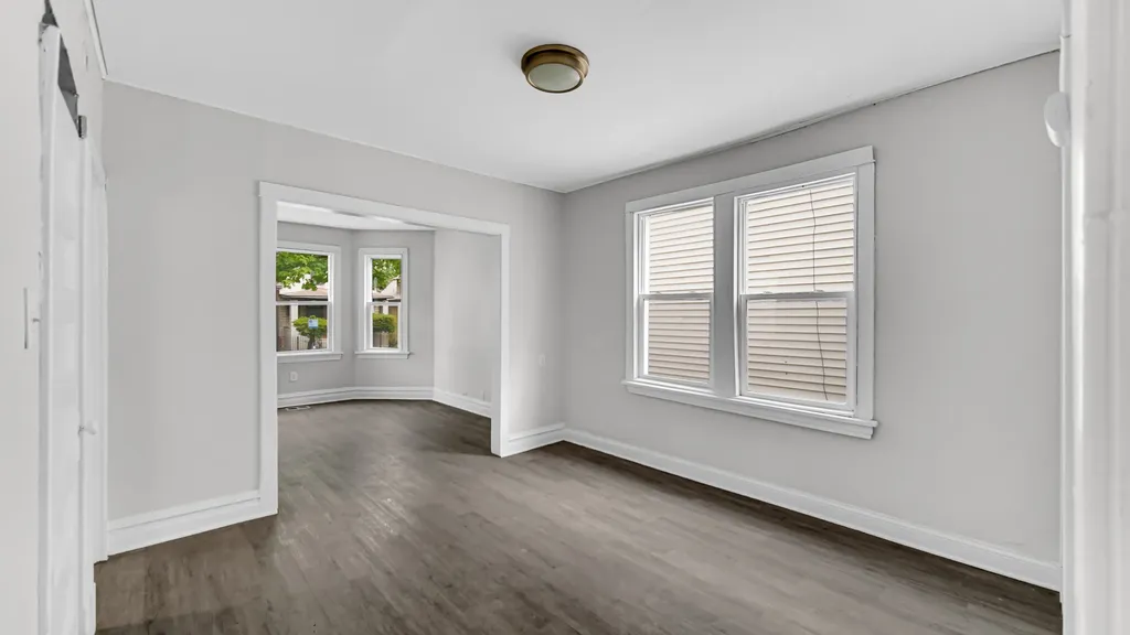 1114 North Waller Avenue Chicago IL 60651