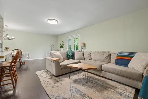 7 Shuman Circle Urbana IL 61801