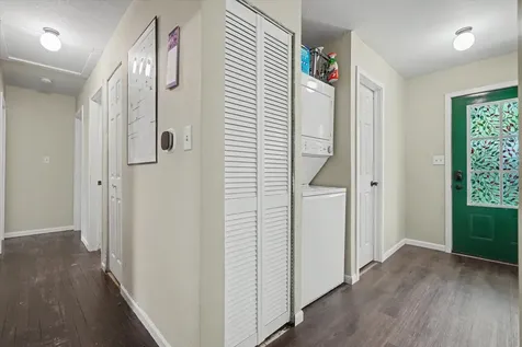 7 Shuman Circle Urbana IL 61801
