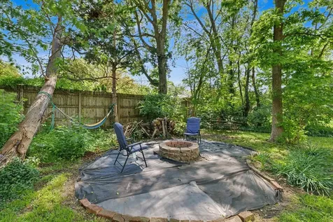 7 Shuman Circle Urbana IL 61801
