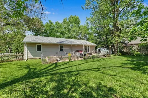 7 Shuman Circle Urbana IL 61801