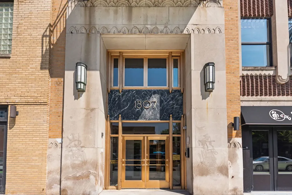 1307 South Wabash Avenue Chicago IL 60605