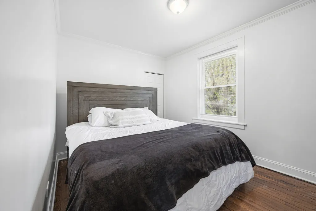 131 West 108th Street Chicago IL 60628