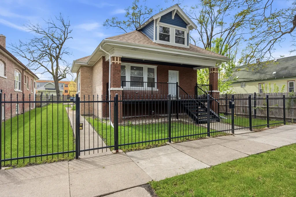131 West 108th Street Chicago IL 60628