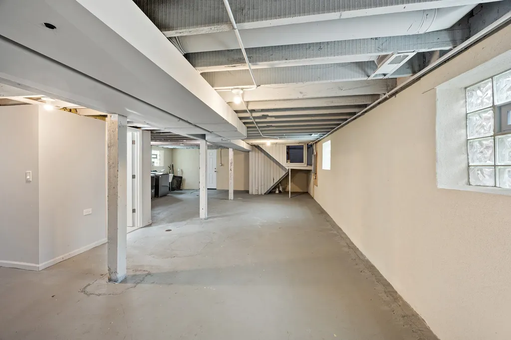 131 West 108th Street Chicago IL 60628