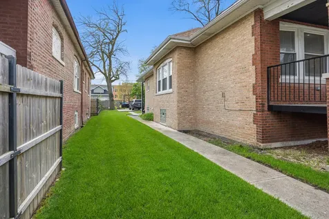131 West 108th Street Chicago IL 60628