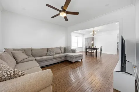 131 West 108th Street Chicago IL 60628
