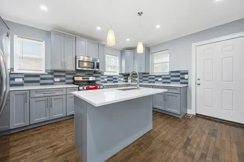131 West 108th Street Chicago IL 60628