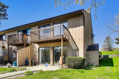 22 Jamaica Colony Fox Lake IL 60020