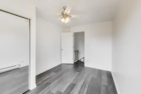22 Jamaica Colony Fox Lake IL 60020