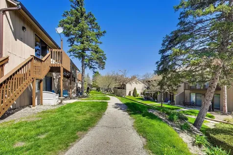 22 Jamaica Colony Fox Lake IL 60020