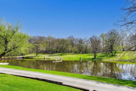 22 Jamaica Colony Fox Lake IL 60020