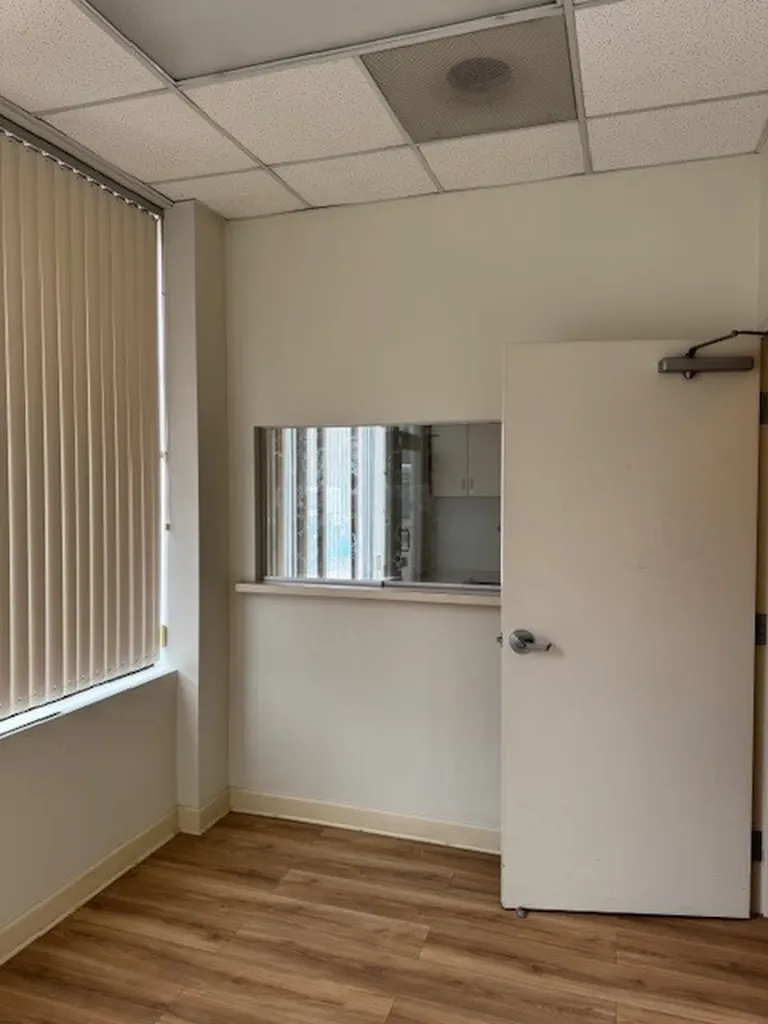 2306 West Touhy Avenue Chicago IL 60645