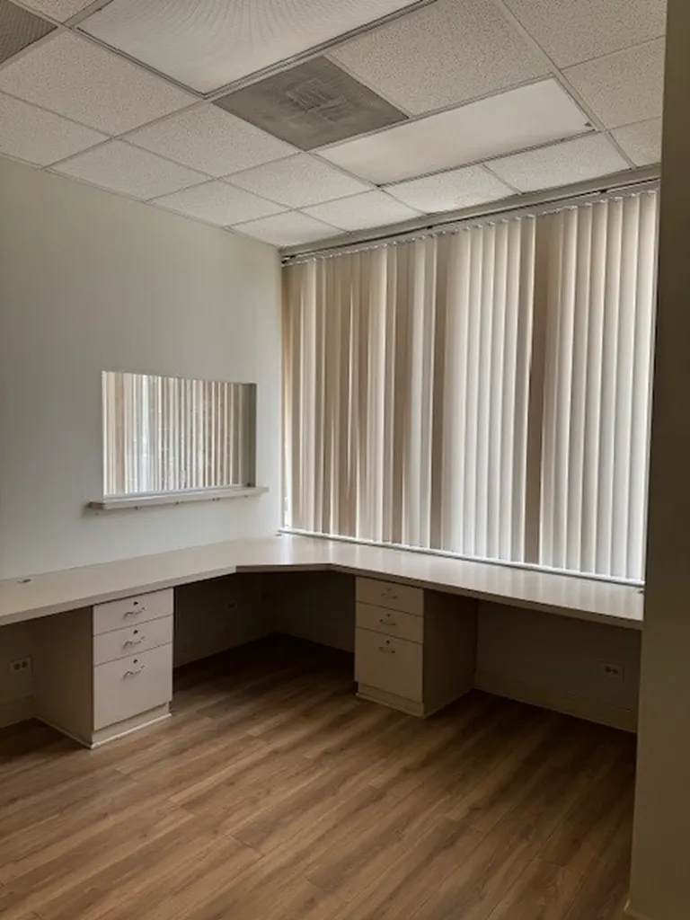 2306 West Touhy Avenue Chicago IL 60645
