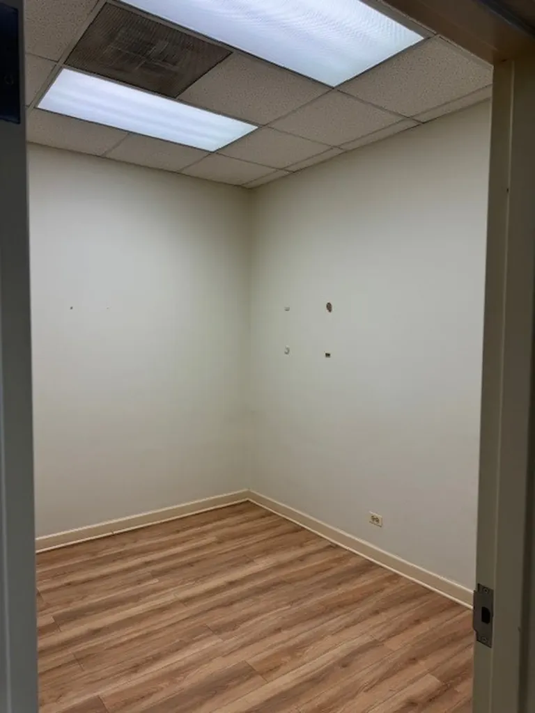 2306 West Touhy Avenue Chicago IL 60645