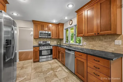824 Skyline Drive Barrington IL 60010