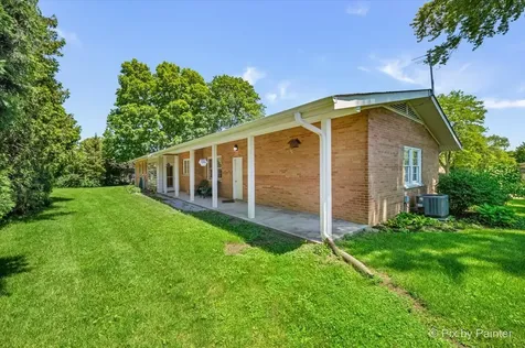 824 Skyline Drive Barrington IL 60010
