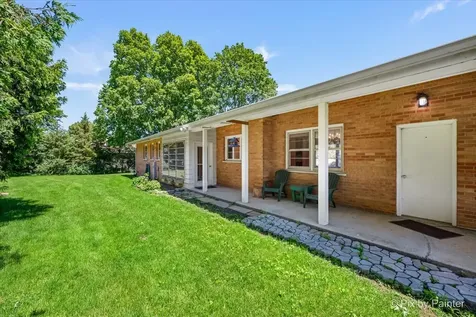 824 Skyline Drive Barrington IL 60010