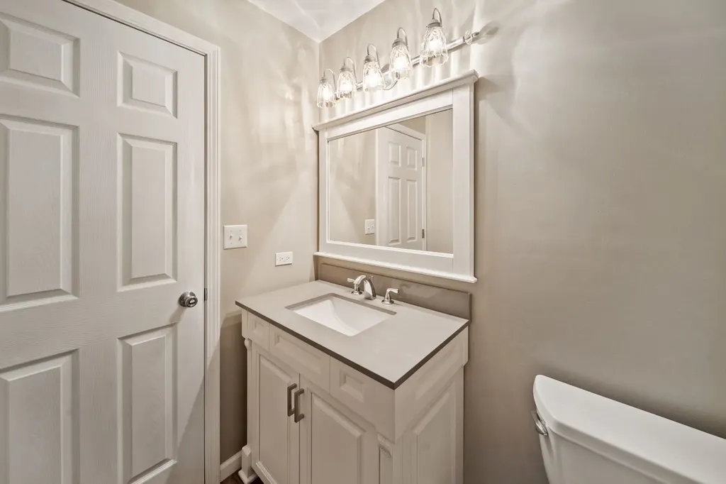 1502 Carrol Court Darien IL 60561