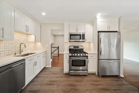 1502 Carrol Court Darien IL 60561