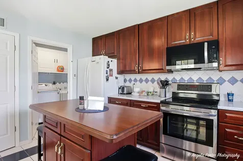 7201 Hastings Circle Fox Lake IL 60020