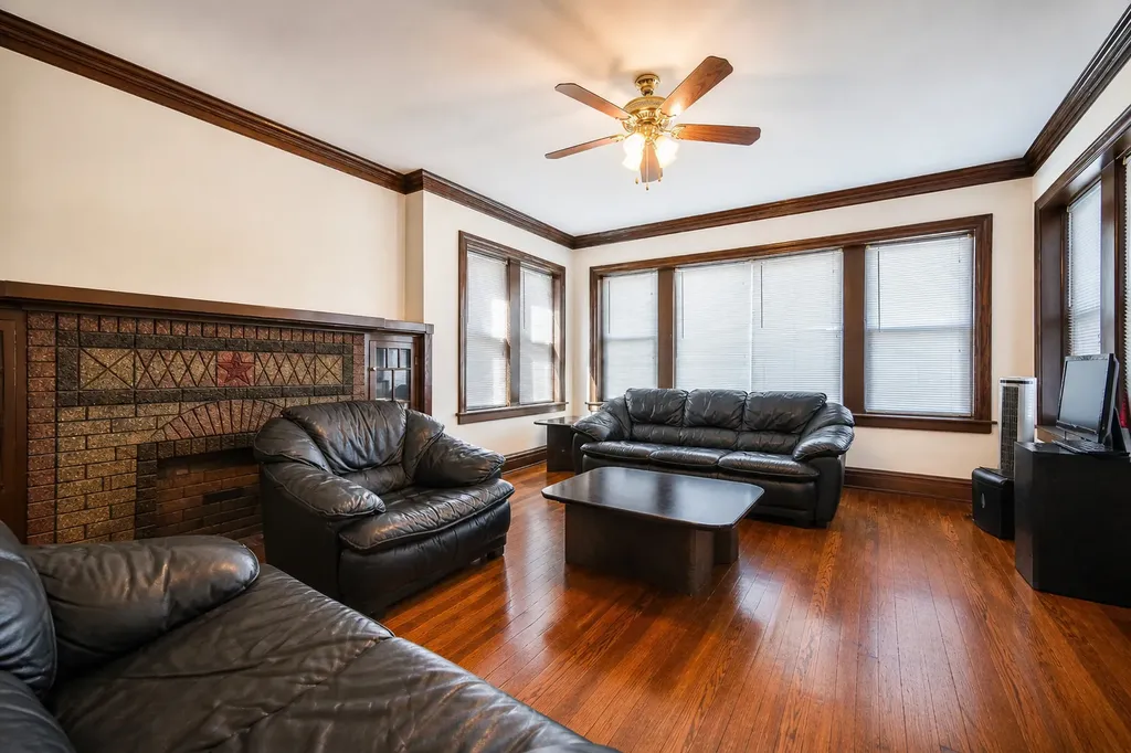 8305 South Throop Street Chicago IL 60620